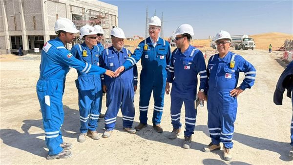 رئيس بتروجت يتفقد مشروعات الشركة بدولة الإمارات
