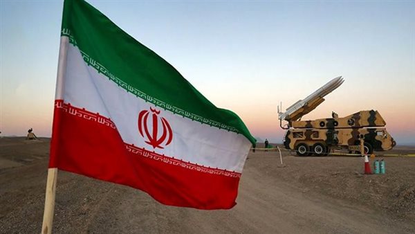 بوليتيكو: تحرك أمريكي محتمل ضد إيران قد يركز على البرنامجين النووي والصاروخي