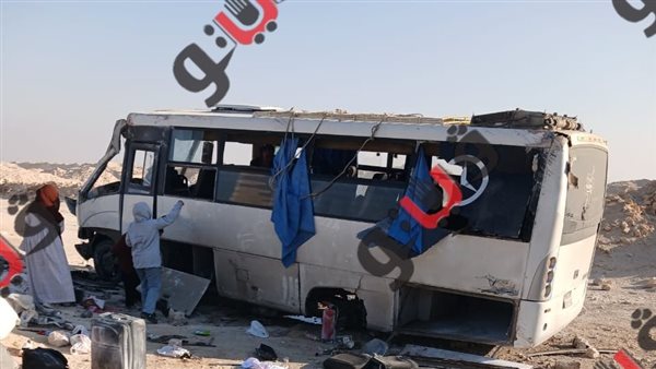 إصابة 18 طالبًا في انقلاب أتوبيس جامعي بالطريق الصحراوي الشرقي بالمنيا (صور)