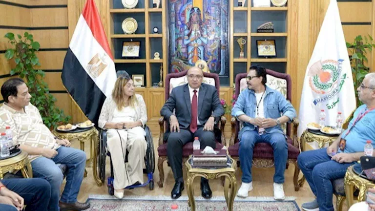 المجلس القومي يطالب بدمج ذوي الإعاقة في الفنون والمسرح