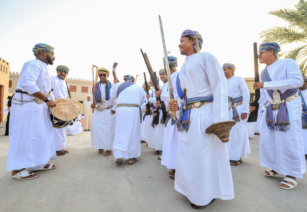عيد الفطر السعيد.. تراث الكرم والتراحم يجمع المسلمين في مشارق الأرض ومغاربها