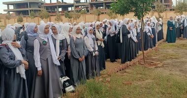 اليوم.. طلاب النقل الإعدادى الأزهرى يؤدون امتحاناتهم فى الفقه والنحو والصرف