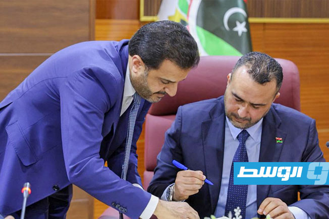 الغوج يتسلم مهامه رسميًا على رأس وزارة الصحة بحكومة الدبيبة