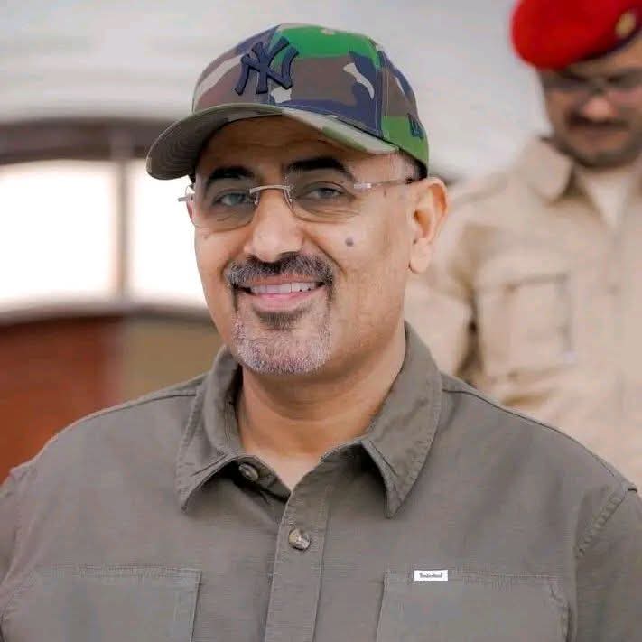 في برقية عزاء... الرئيس الزُبيدي: جريمة الضالع تؤكد مرةً أخرى الطبيعة الإرهابية لمليشيا الحوثي