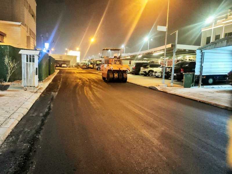 وزارة الأشغال: صيانة جذرية لـ 8 طرق رئيسية و34 منطقة سكنية