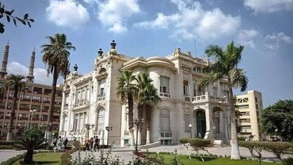 جامعة عين شمس: لا صلة بالمتهم بانتحال صفة طبيب.. ونثمّن جهود الداخلية في ضبط جرائم التزوير