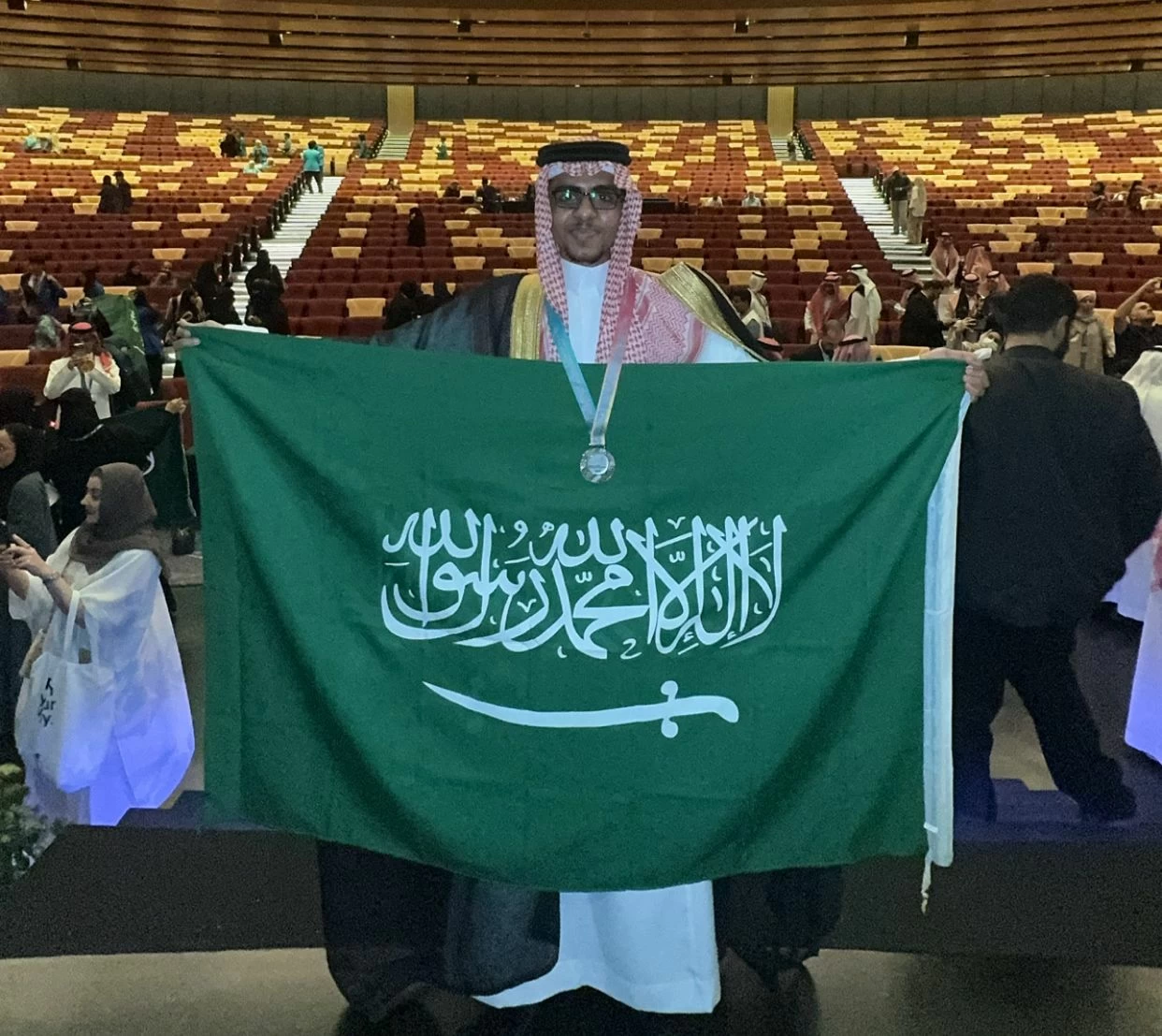 الأهدل يحقق «الفضية» عالمياً في «آيتكس 2026»