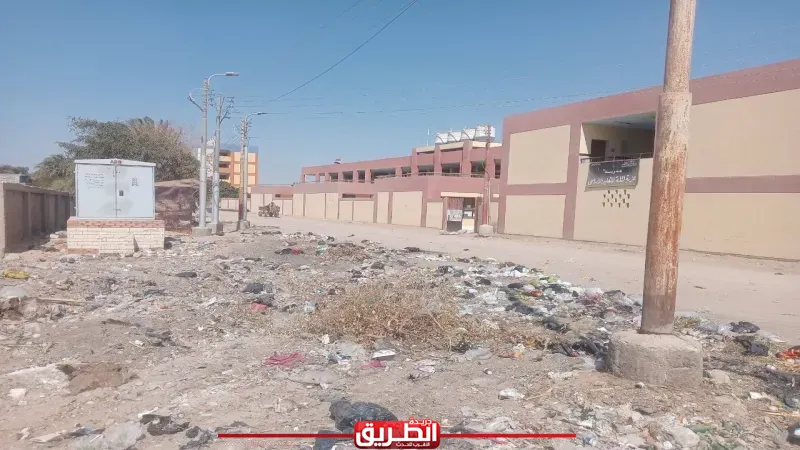 محافظ أسيوط يؤكد أهمية تكثيف حملات النظافة ورفع 82 طنًا من المخلفات بقرى مركز أبنوب