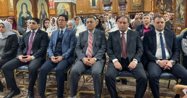 محافظ القليوبية ورئيس جامعة بنها ومدير الأمن يشهدون قداس عيد القيامة المجيد