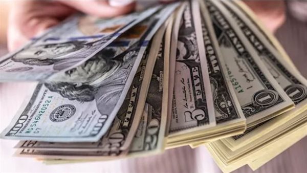 بعد التراجعات الكبيرة، سعر الدولار أمام الجنيه ببداية تعاملات اليوم الأربعاء 22-4-2026