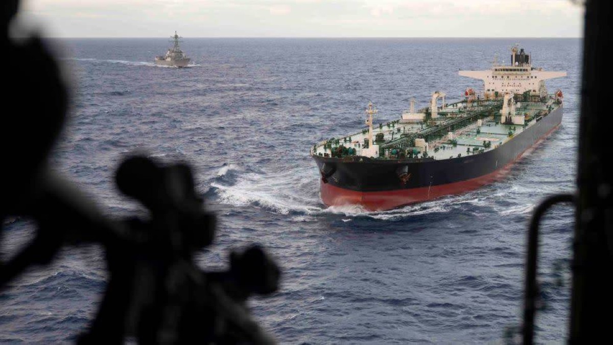 الجيش الأمريكي يعترض ناقلة نفط خاضعة للعقوبات في المحيط الهندي