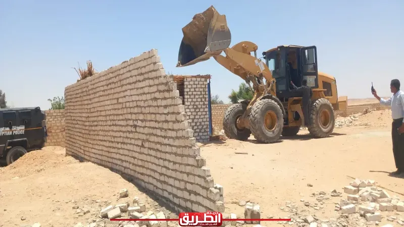 إزالة 23 حالة تعدٍ على أراضي أملاك الدولة والأراضي الزراعة بفرشوط وقوص بقنا
