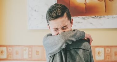 صحتك بالدنيا.. نصائح لمرضى الربو أثناء تقلبات الطقس وأعراض جلطات الدم