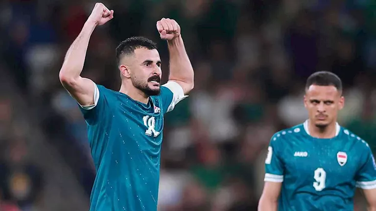 أيمن حسين نجم منتخب العراق من مأساة الحرب إلى المجد الكروي