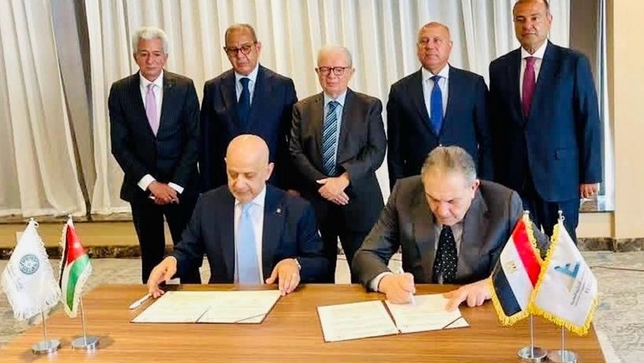 تجارة الأردن واتحاد الغرف التجارية المصرية يوقعان اتفاقية لإنشاء غرفة اقتصادية مشتركة