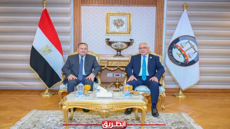 في رحاب مكتب النائب العام.. صالون ثقافي يستحضر أمجاد ”تحرير سيناء”
