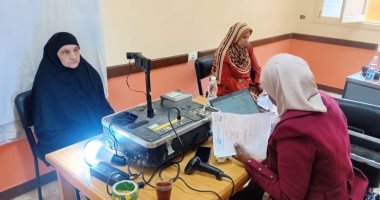 قومي المرأة بسوهاج يستخرج 107 بطاقات رقم قومي مجانا بقرية الحسنة في طما