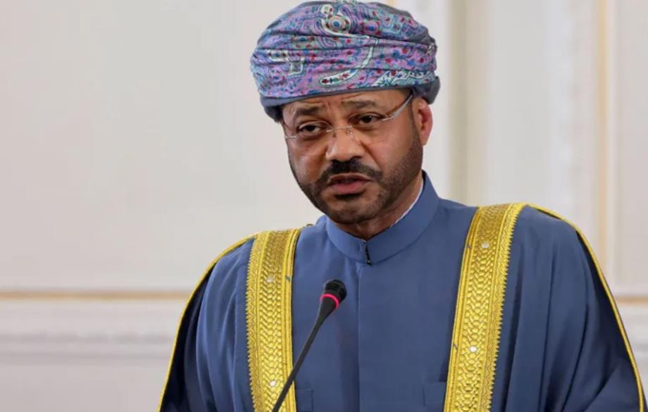 وزير الخارجية العماني يدعو كل الأطراف إلى تمديد الهدنة وتقديم "تنازلات مؤلمة"