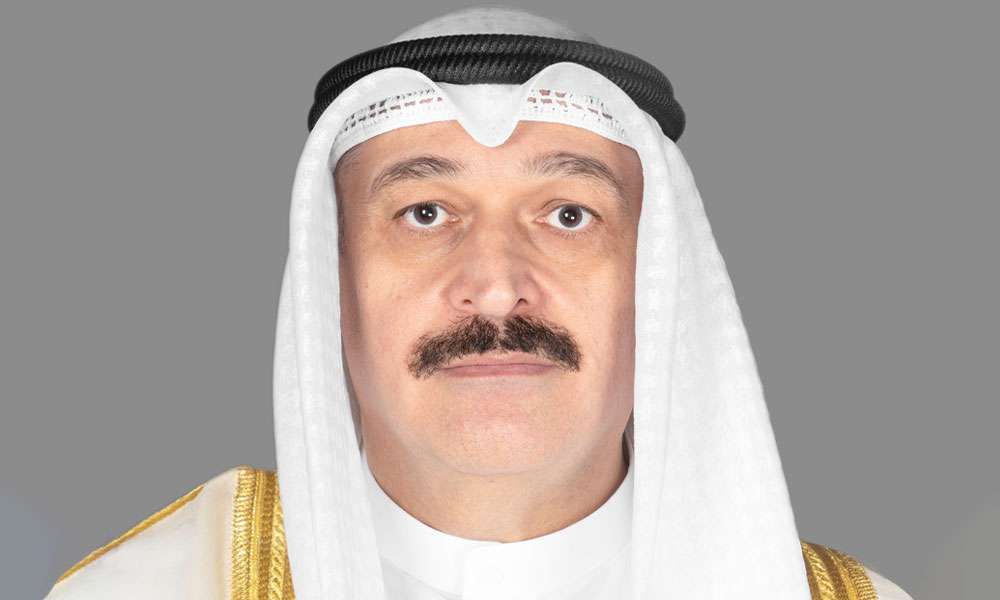 وزير الصحة يلغي ترخيص صيدليتين أهليتين ويوقف ثالثة
