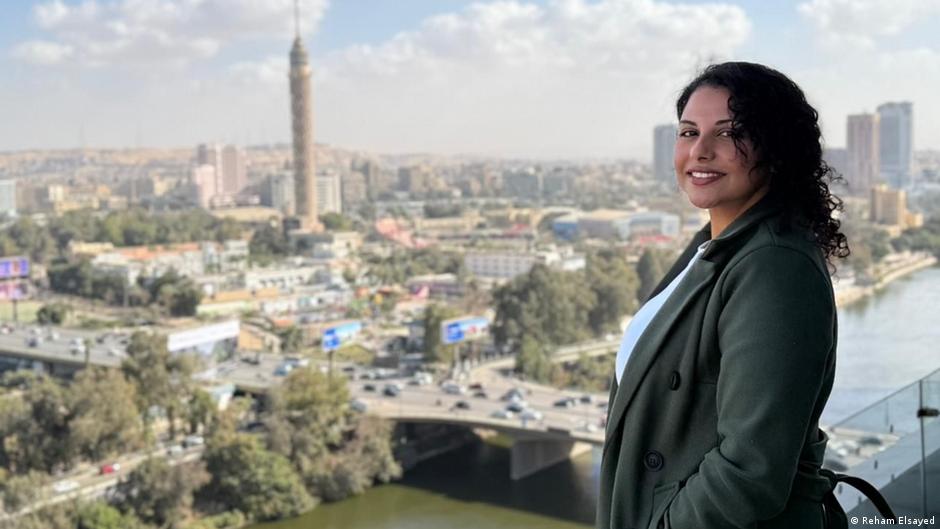 "السنجل الحريمي ممنوع".. وصاية وتمييز ضد المرأة المصرية؟