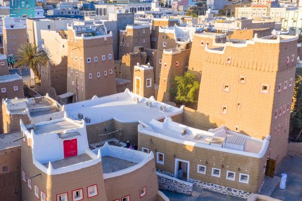 مشروع الأمير محمد بن سلمان لتطوير المساجد التاريخية يُبرز مسجد الحوزة في عسير معلمًا تاريخيًّا يعود إلى السنة الثامنة للهجرة