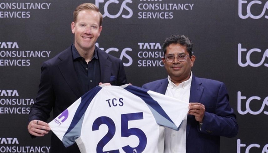 توتنهام الإنجليزي يعلن اختيار TCS شريكاً للتحول الرقمي