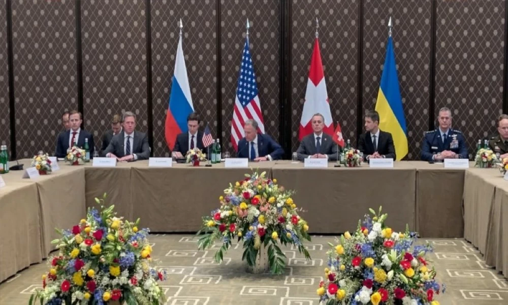 وسط أنباء عن توتر بينهم.. اختتام الجولة الأولى من مفاوضات أوكرانية ـ روسيا ـ أمريكا