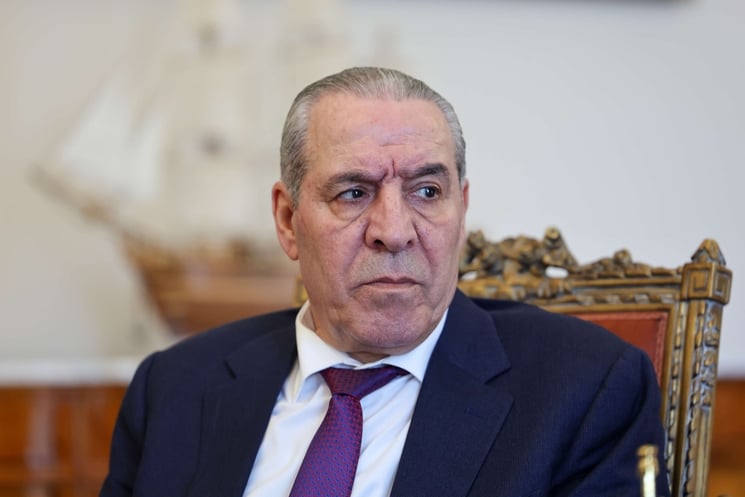 “فتح” تنتخب حسين الشيخ نائبا لرئيس الحركة محمود عباس