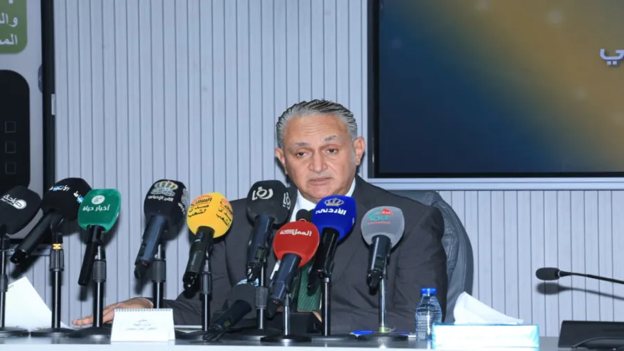 وزير البيئة يطلق برنامج رقابي شامل لتعزيز نظافة البحر الميت
