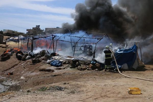 3 وفيات وإصابة 12آخرين إثر حريق بمخيم نازحين غرب السودان