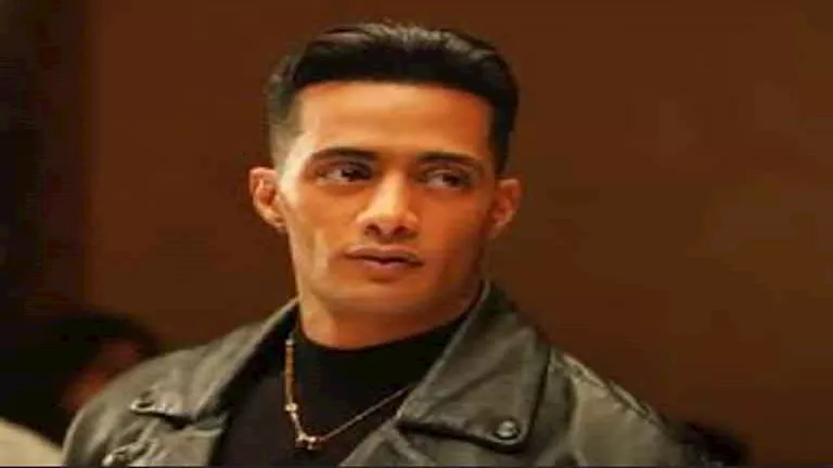 محمد رمضان يشوق جمهوره لأغنيته الجديدة "عالمي زي كريستيانو"