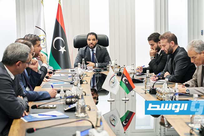 قادربوه يبحث مع مسؤولي المالية والنفط والمصرف الخارجي ملف الإيرادات النفطية