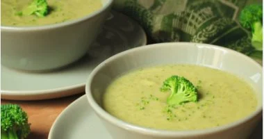 طريقة عمل شوربة مشروم بالبروكلى والكريمة