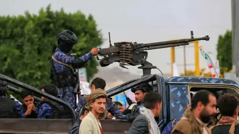 ملف الأوقاف في اليمن.. أداة حوثية لتوسيع النفوذ والسيطرة على الممتلكات الخاصة