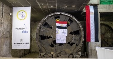 مترو الهرم يقترب من التشغيل.. شاهد خروج ماكينة الحفر النفقي بمحطة "المساحة"