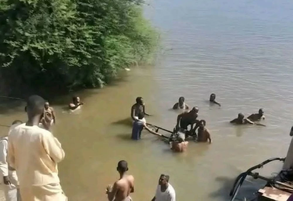 وفاة 15 وفقدان 6 في غرق عبارة في نهر النيل بالسودان