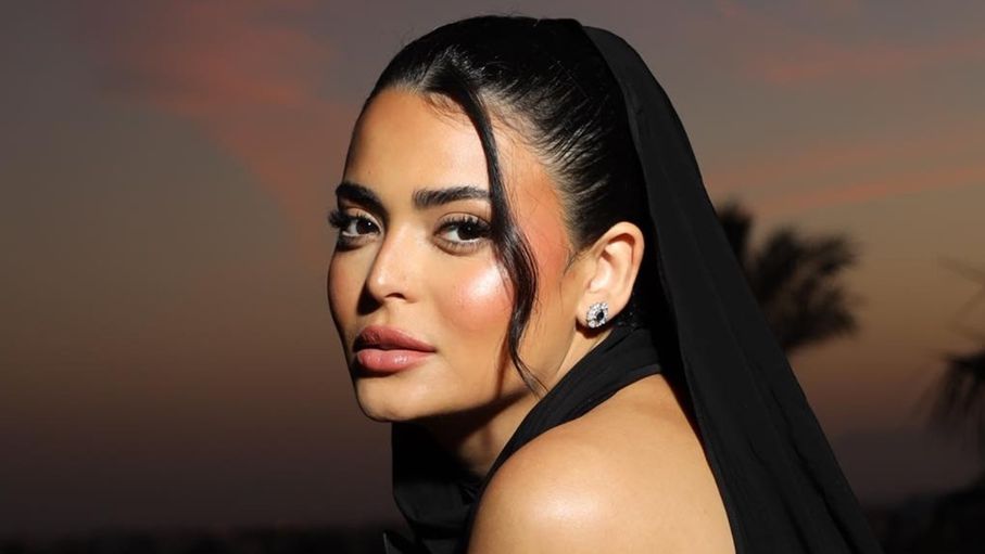 "مسّ كرامتي".. أسماء جلال تقاضي برنامج "رامز ليفل الوحش"