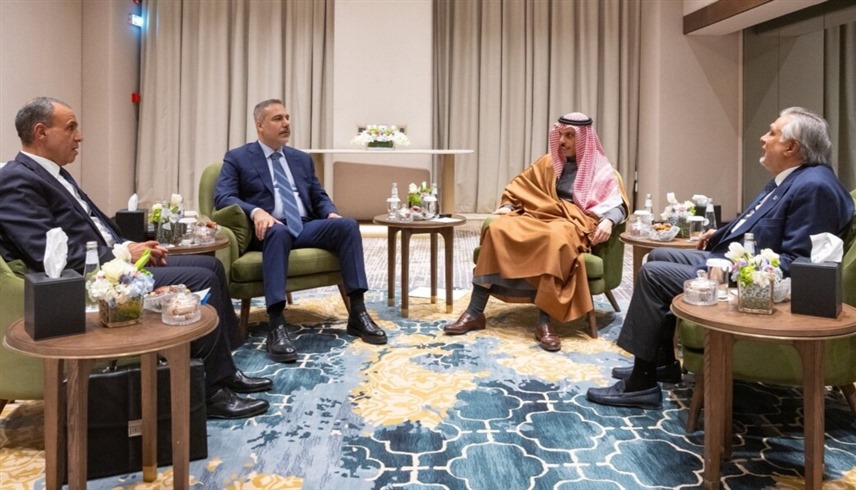 لقاء رباعي في باكستان لبحث حرب إيران