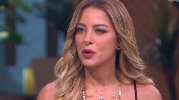 تعرف على موعد ومكان جنازة والدة الفنانة ريم مصطفى