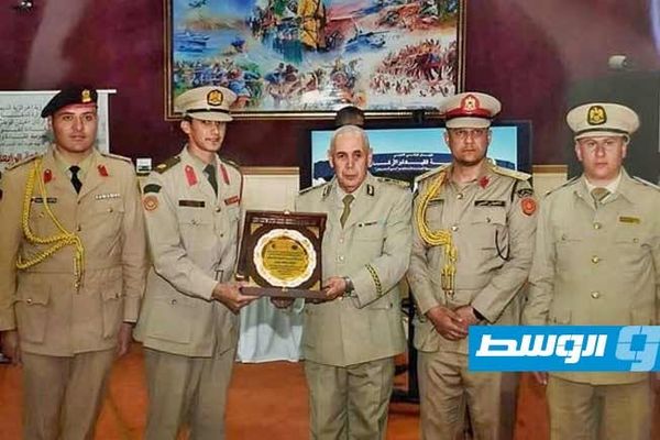 تخريج 4 ضباط ليبيين في كلية القيادة والأركان بالجزائر