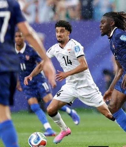 الجمهور العراقي يشيد بالمنتخب وزيدان اقبال و يهاجم زيد تحسين