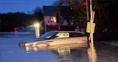 عاصفة نيلز القاتلة تضرب قلب أوروبا وتجمد حركة الطيران.. إلغاء 1300 رحلة بباريس.. شلل تام للسكك الحديدية.. إعلان حالة الاستنفار القصوى.. مواجهة فيضانات غير مسبوقة.. وارتفاع عدد الضحايا والمفقودين