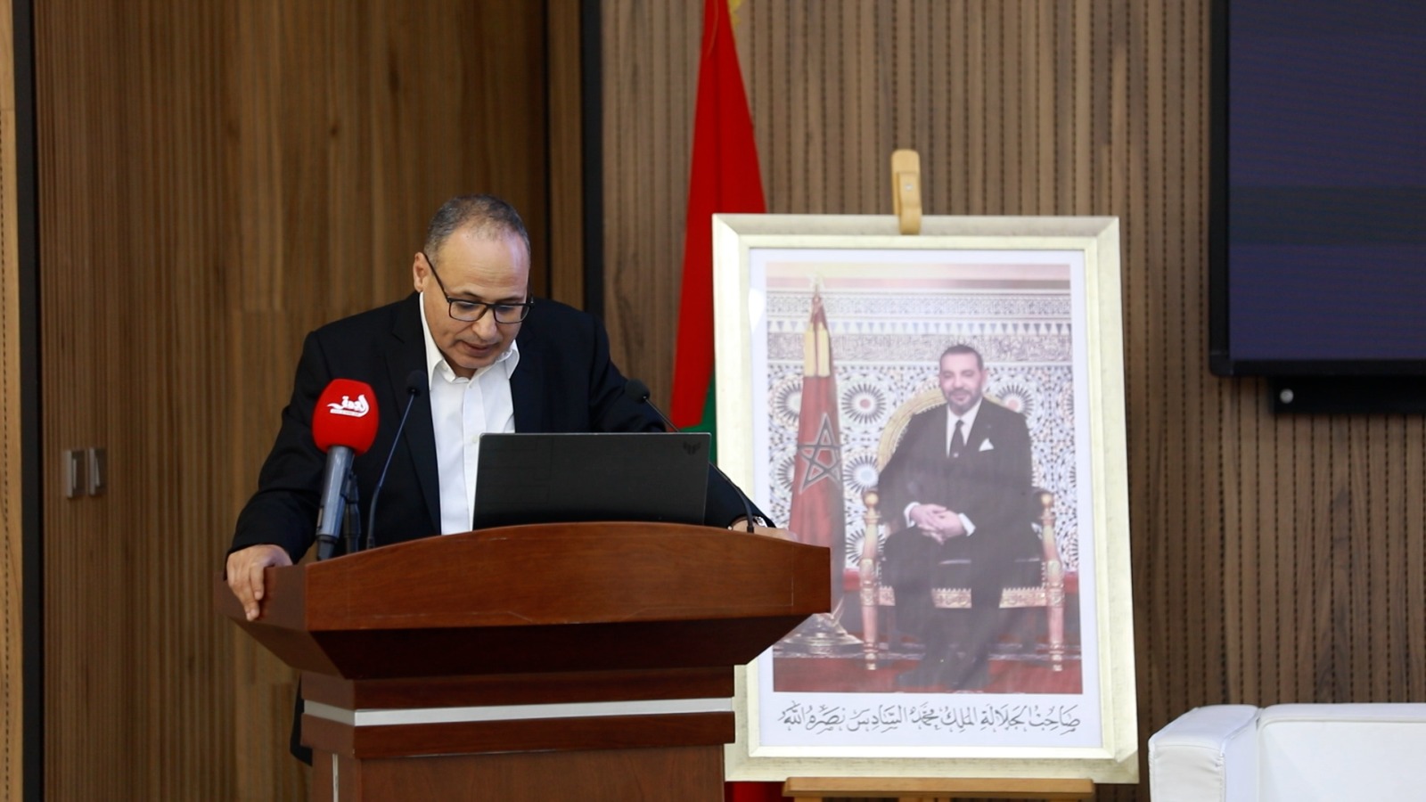 أحمد بوز: التحول الرقمي بالمغرب يواجه “فخ” التحديات البشرية والأمن السيبراني (فيديو)