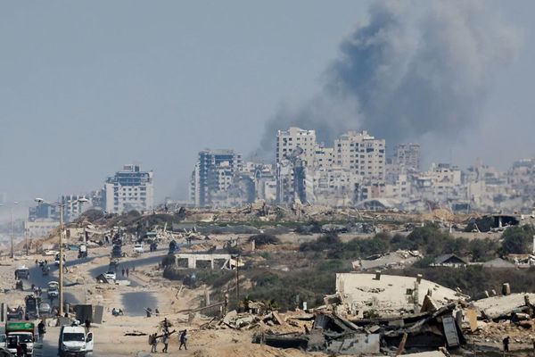 استشهاد طفل فلسطيني متأثرًا بإصابته في قصف إسرائيلي على مدينة غزة