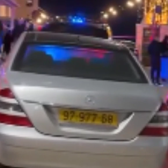 إكسال: الأهالي يلقون القبض على مشتبه بإطلاق نار ويسلمونه للشرطة