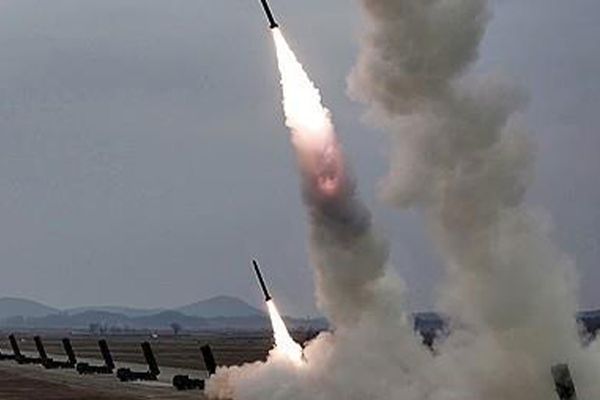 كوريا الجنوبية تعلن إطلاق كوريا الشمالية صواريخ باليستية باتجاه البحر الشرقي