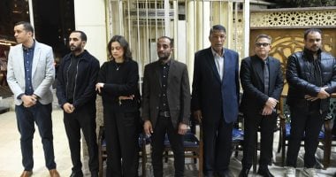 توافد الزملاء الصحفيين لتقديم واجب العزاء فى الزميل محمود نصر بالحامدية الشاذلية