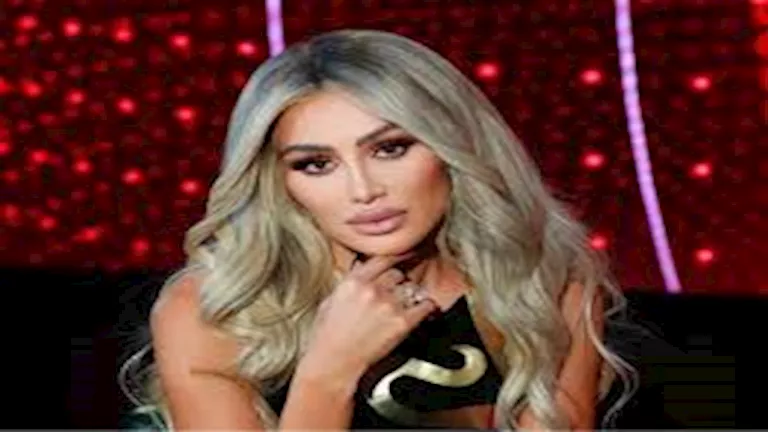 مايا دياب بإطلالة جريئة- ما سر اللوك؟