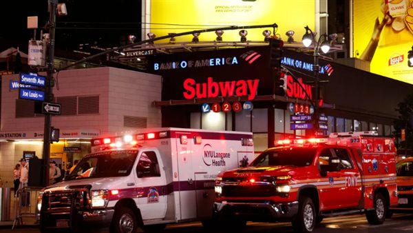 قبل أيام من المونديال، إصابة 5 أشخاص إثر حادث طعن في نيويورك