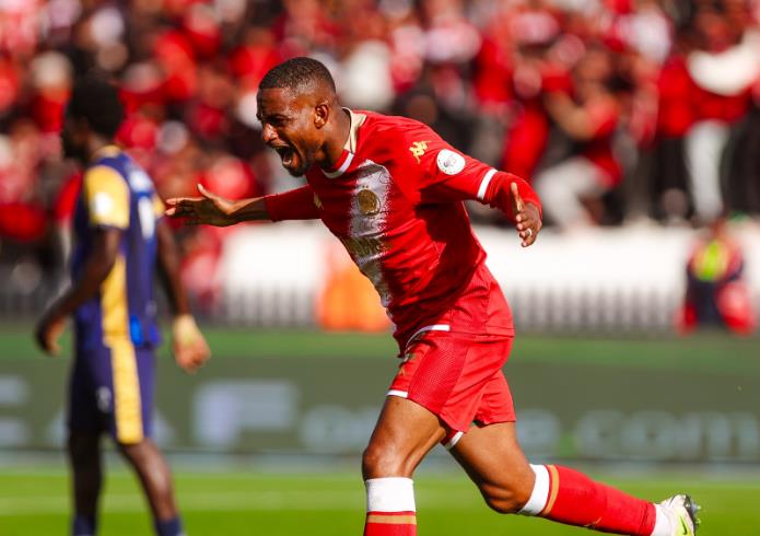 الوداد يتأهل لربع نهائي كأس الكاف متصدرا المجموعة بعد فوزه على عزام التنزاني